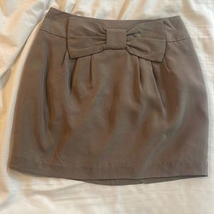 Khaki bow mini skirt